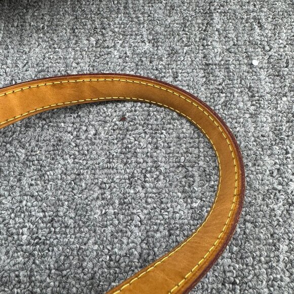 Louis Vuitton Speedy 30 Brown Monogram Canvas Tote 799-082225 - Picture 12 of 16